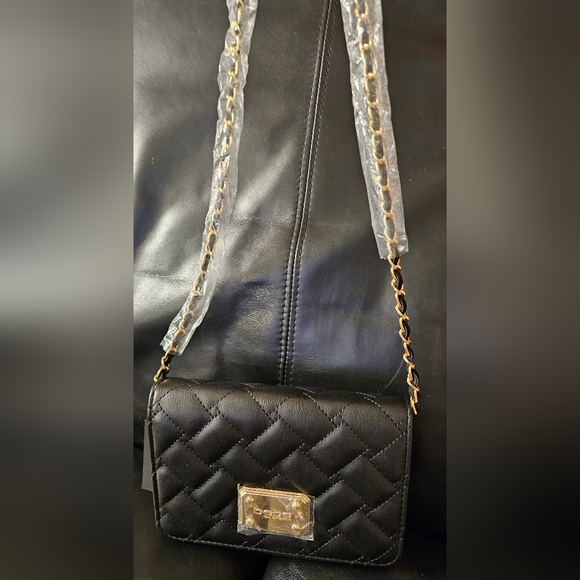 Bebe Stanley Black Crossbody NWT Quilted Vegan leather gold chain strap - Picture 13 of 16